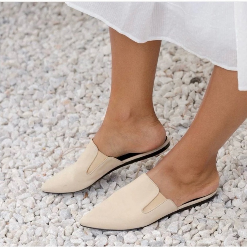 Jenni Kayne Oiled Leather Mule Natural pointed toe beige cream size 38